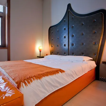 Orange Hotel